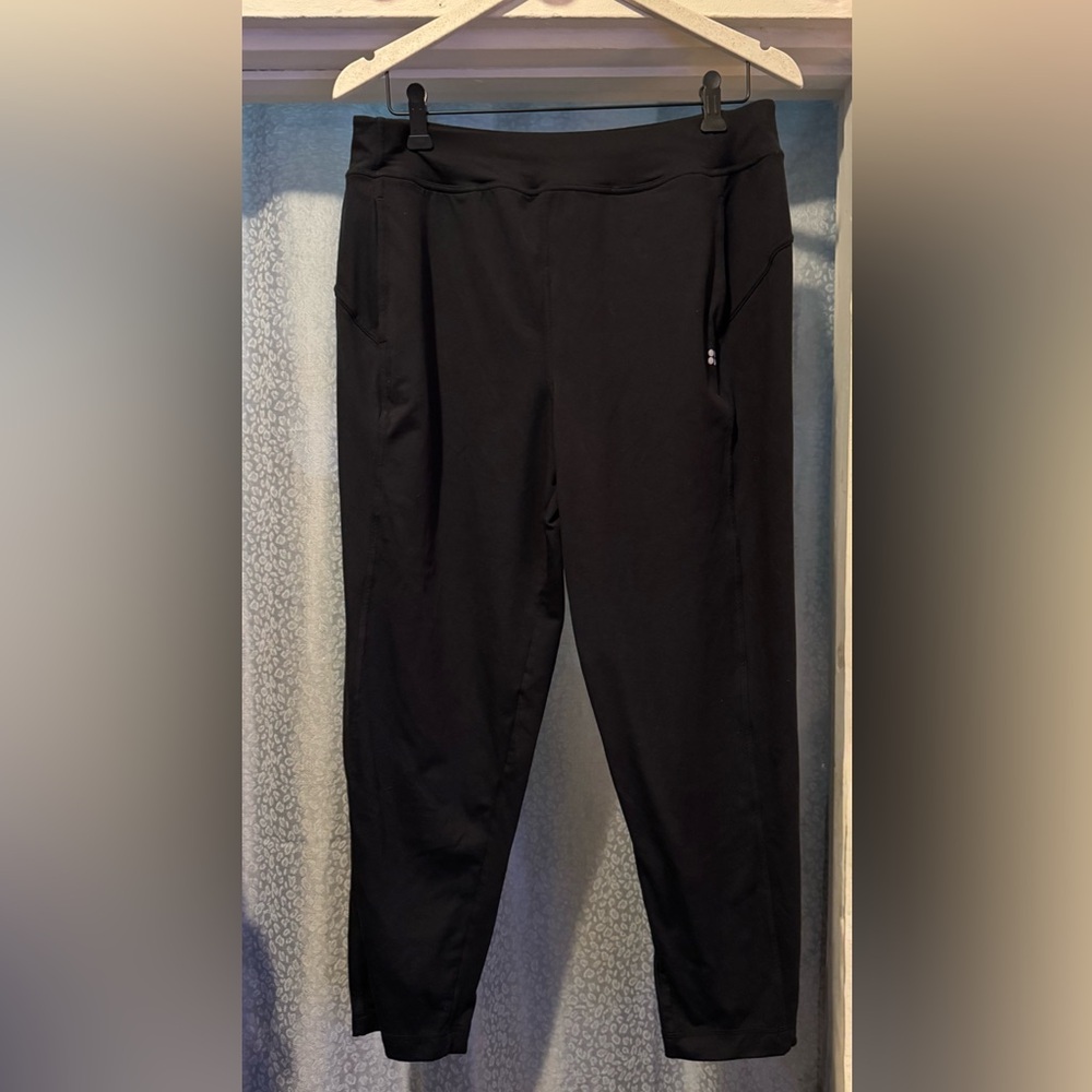 Sweaty Betty black leggings